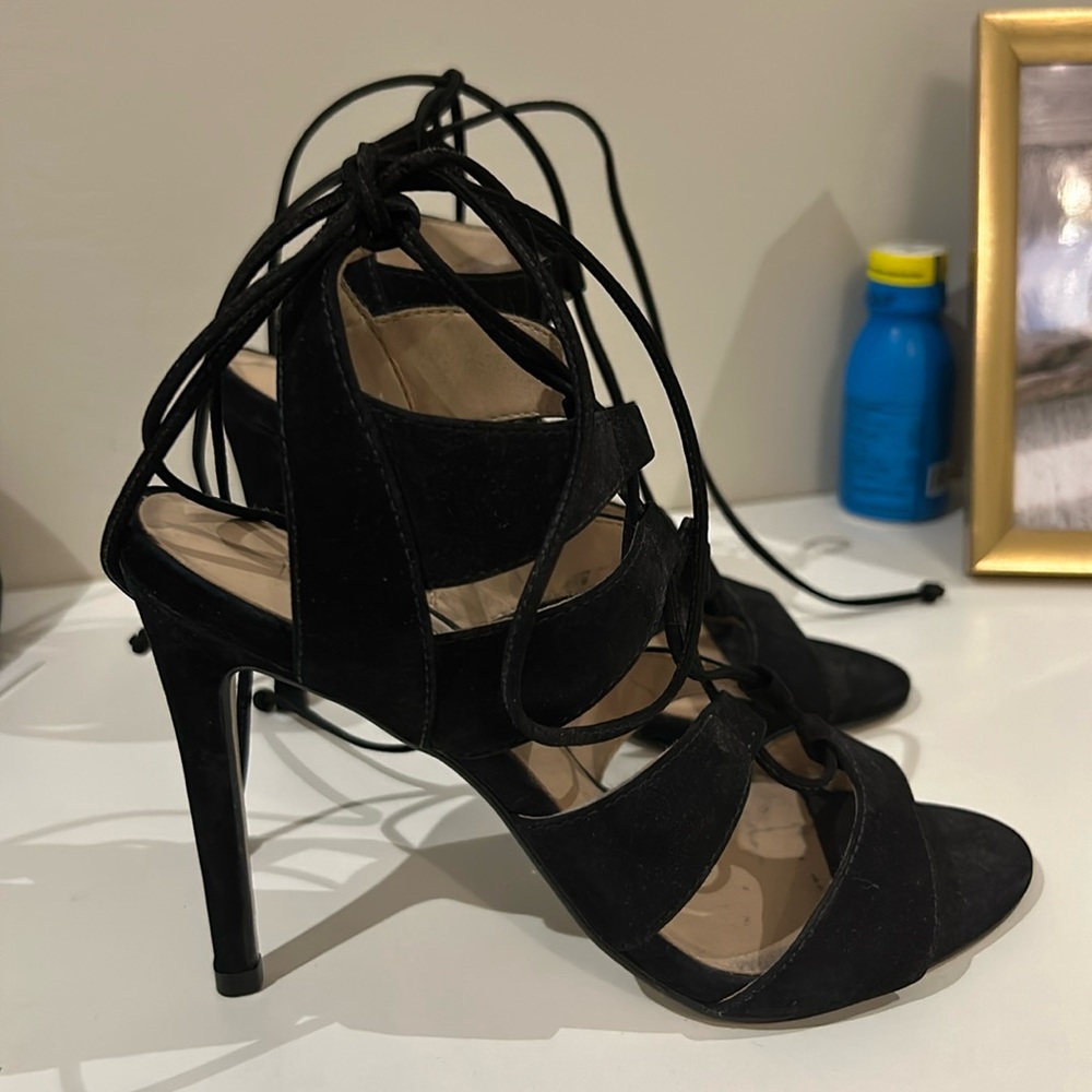 Steve Madden tie up heels